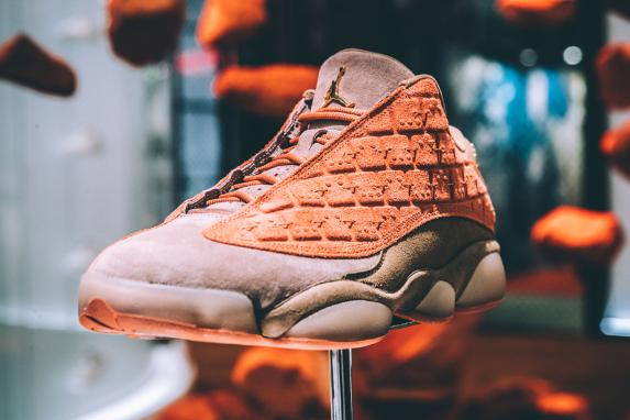 教你鉴别球鞋,aj3真假球鞋鉴定