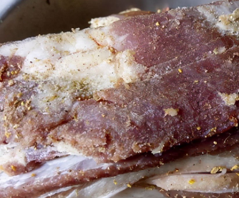 腊肉怎么腌制才能晒得更久,腌制腊肉的防霉方式