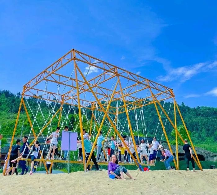 板辽梦幻沙滩,板辽湖金沙滩嗨翻夏夜