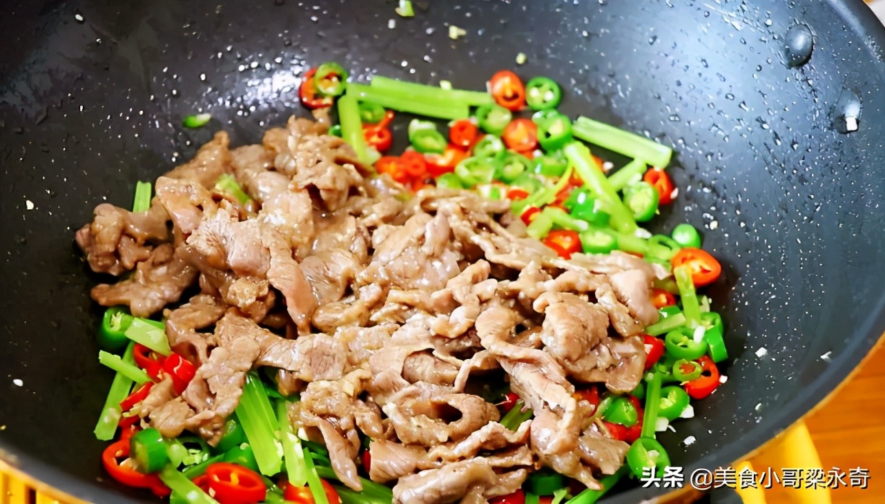 咨询一下如何把牛肉炒得更嫩一些,牛肉为啥一炒就老