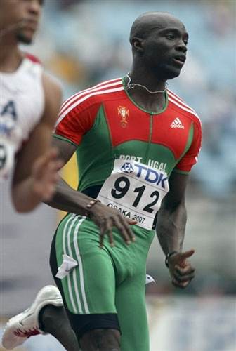 c罗百米冲刺十秒四,c罗百米能跑十米以内