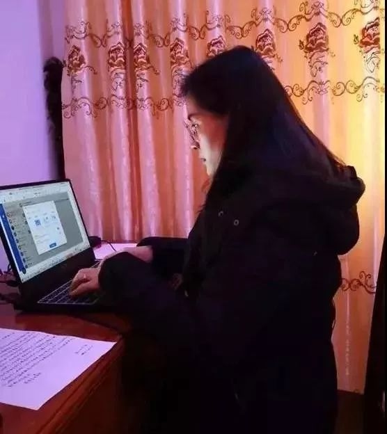 老师被逼成网红直播上课的背后,盘点那些全网被学生逼疯的老师