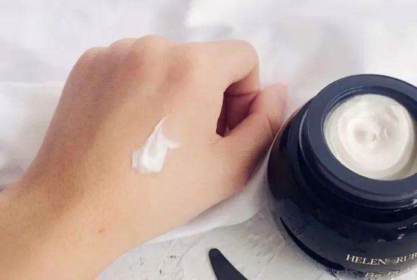 明星同款面霜推荐平价好用,卡姿兰明星素颜面霜