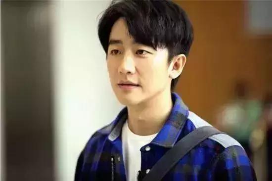 鍒涗笟灏戝勾涓嶅仛娌夐粯鐨勫ぇ澶氭暟,鍒涗笟灏戝勾涓鸿嚜宸辩殑閫夋嫨璐熻矗