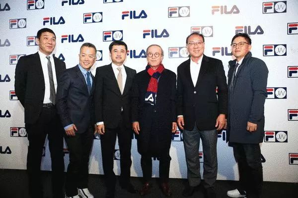 再下一城衣服,安踏买下的运动品牌