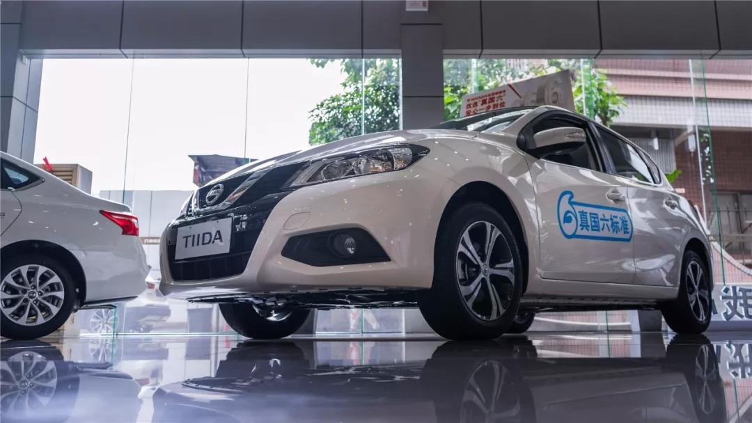 东风日产骐达:价格高一点,但空间告诉你值得!「快车体验043」