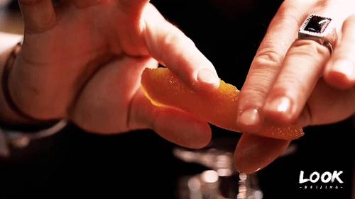 国贸旁边的楼顶酒吧,国贸下的酒