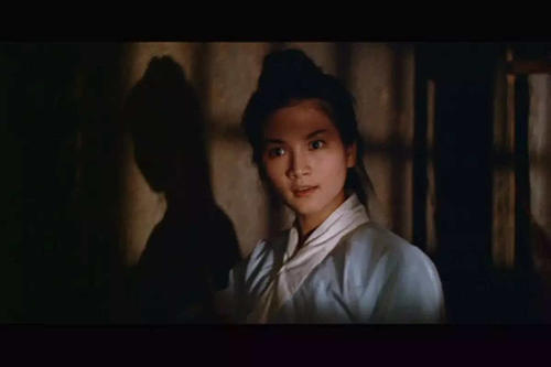 郑佩佩怀孕8次,郑佩佩的一生恋情