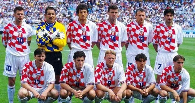 足坛十大黄金后卫,足坛十大黄金左脚第二名