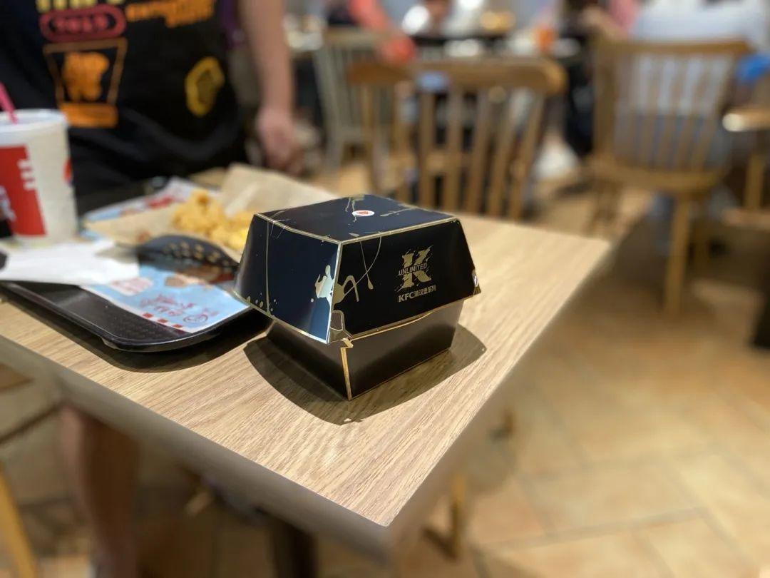 肯德基双层嫩牛堡和巨无霸,肯德基双层嫩牛堡和厚牛堡哪个好