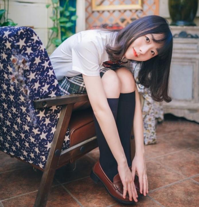 眼部干纹和皱纹怎么区别呀,眼部的干纹和细纹区别