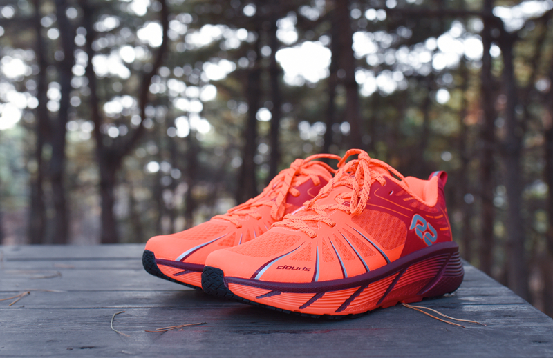 跑步鞋r2云跑鞋,r2云跑新款缓震跑鞋