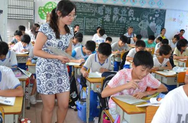 为啥博士毕业要当大学老师,为什么博士都愿意去高校当老师