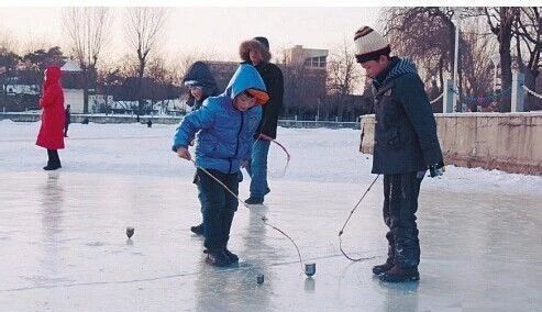 家长教育孩子不玩游戏的对话,高情商妈妈怎么教育孩子别玩游戏