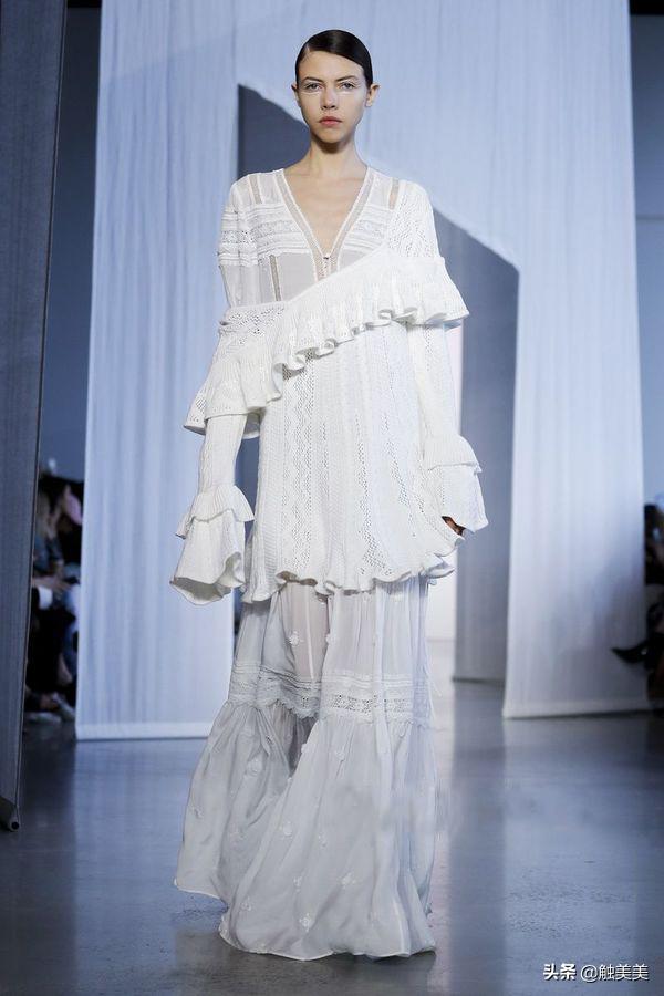 解读香奈儿明星款式,教你挑选高品质衬衣,这个夏天让时尚满格