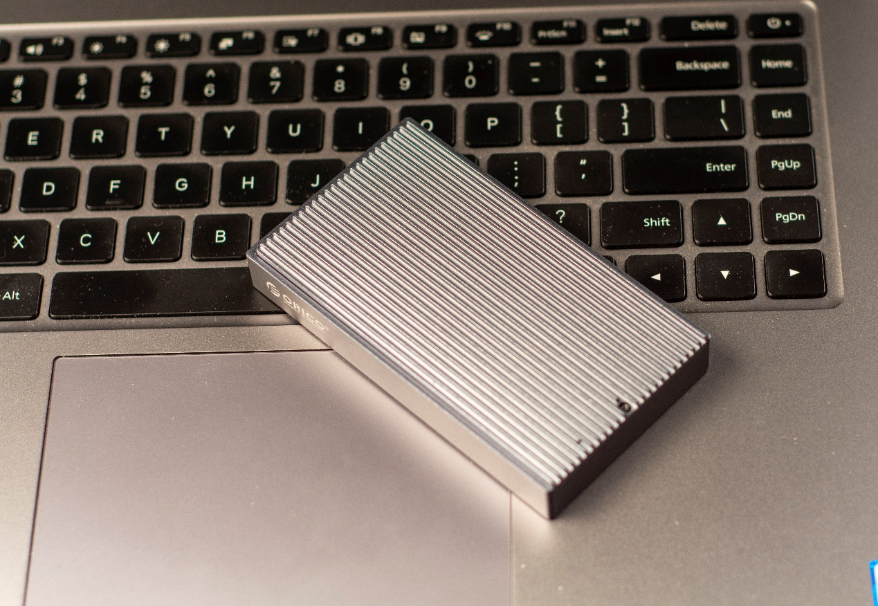 奥睿科雷速固态硬盘,奥睿科usb4.0固态硬盘盒测评