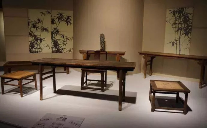 红木家具发出爆裂声怎么回事,红木家具发出怪声