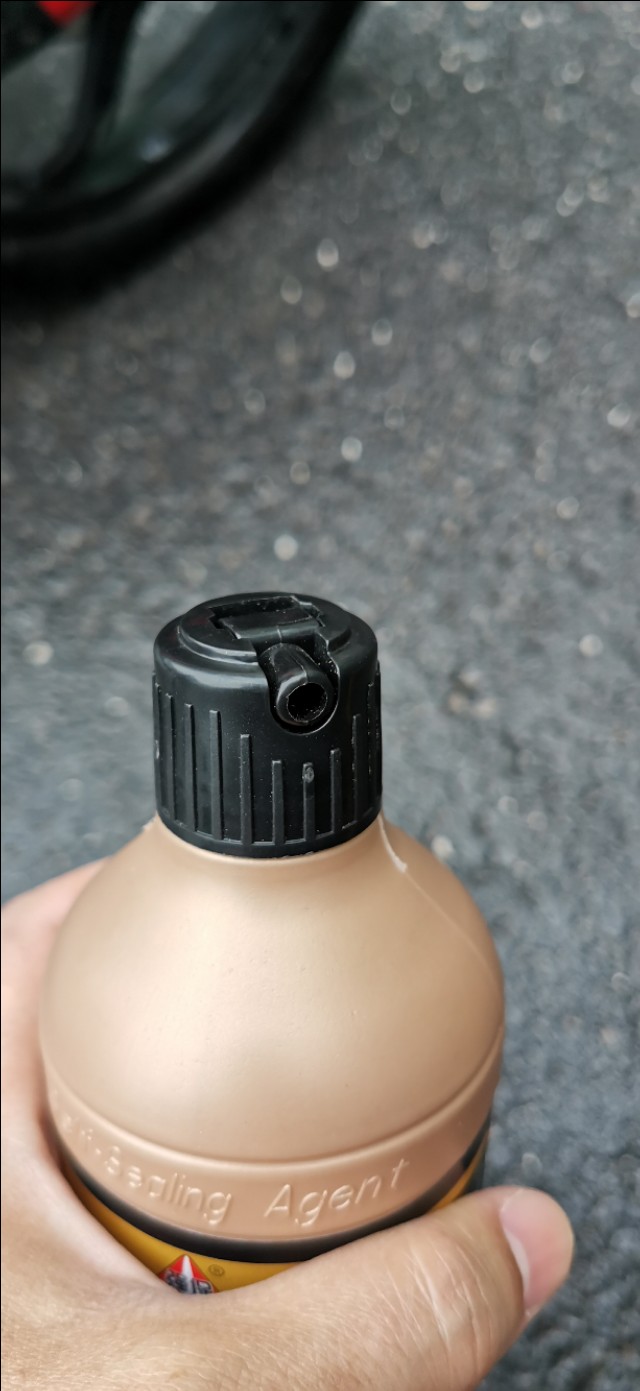 “兢选”的居家旅行必备神器——自动补胎液