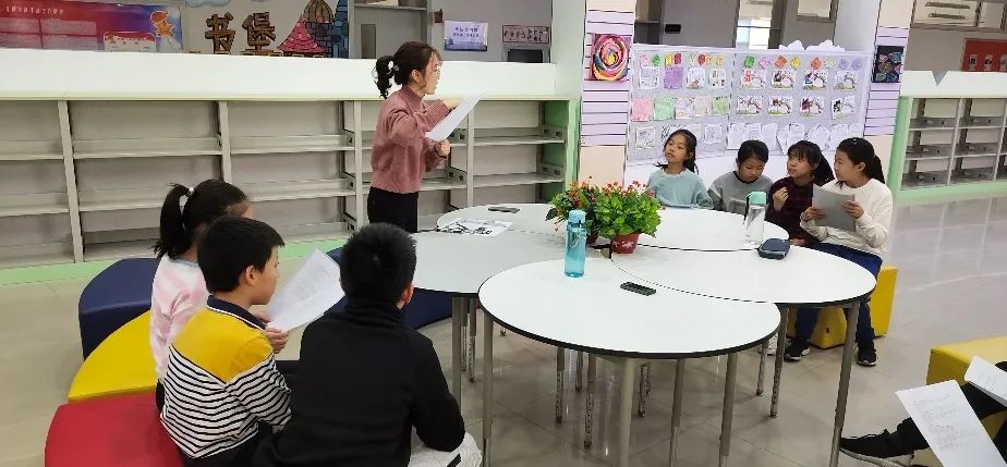 天津开发区泰达二小线上教学,天津市二年级快乐英语人教版教材