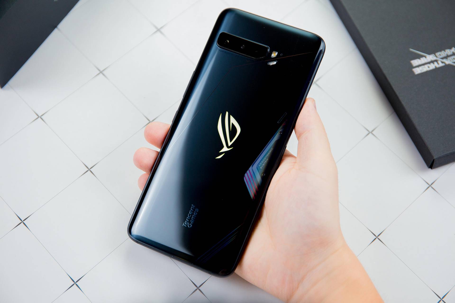 rog游戏手机3在哪买比较便宜,rog游戏手机3有没有256g