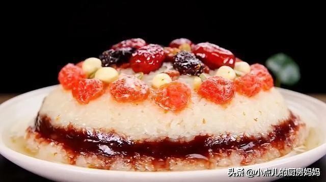 年夜饭上一定要蒸年年有余八宝饭,年夜饭之红糖糯米八宝饭