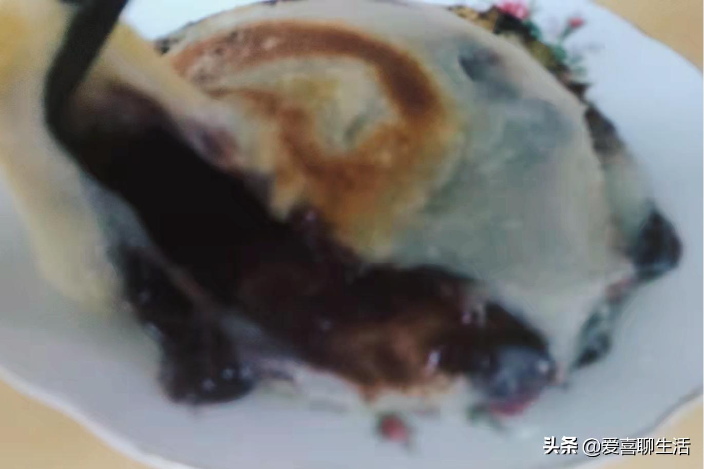 平时嘴馋就吃它，一次多做几个存起来，吃时煎一煎，既方便还好吃