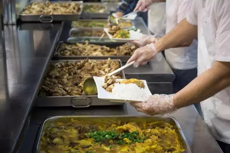 这所大学城里的高中,到底有多牛?