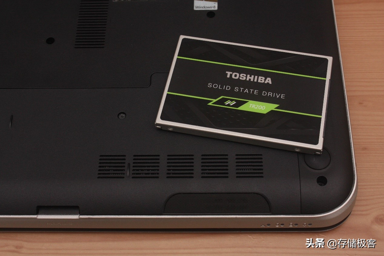 500g固态硬盘和1t固态硬盘性能差别,1t的机械硬盘有500g固态好吗