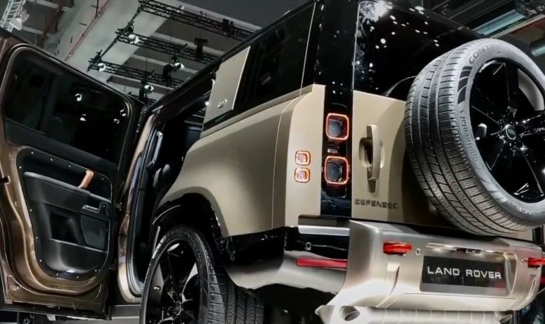 路虎卫士测评汽车之家,老款路虎卫士越野视频