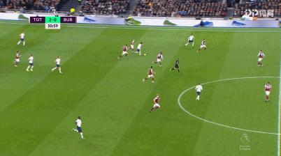 亚洲球王恶意蹬踏染红，除禁赛难逃父亲责罚，因为人性比足球重要