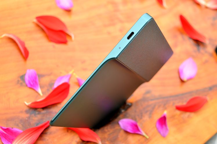 消除蓝光和频闪，墨案MIX7阅读器体验，堪称随身图书馆