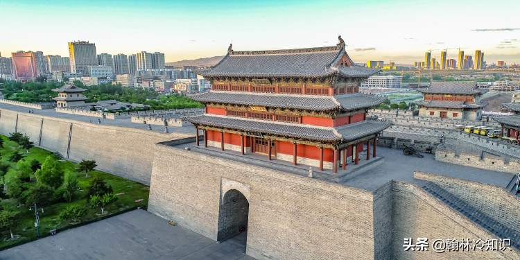 大同古城：从破败不堪，到游客暴增，再到被批评，经历了什么