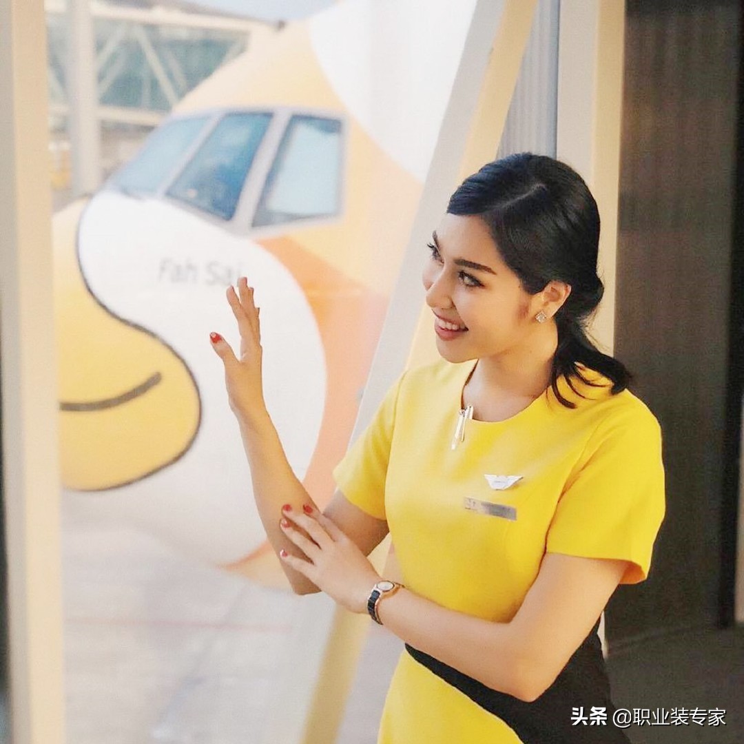 「世界航空服赏析」泰国酷鸟航空空姐制服清爽夏天感