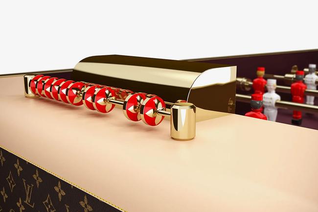 路易威登联名足球,路易威登的艺术品