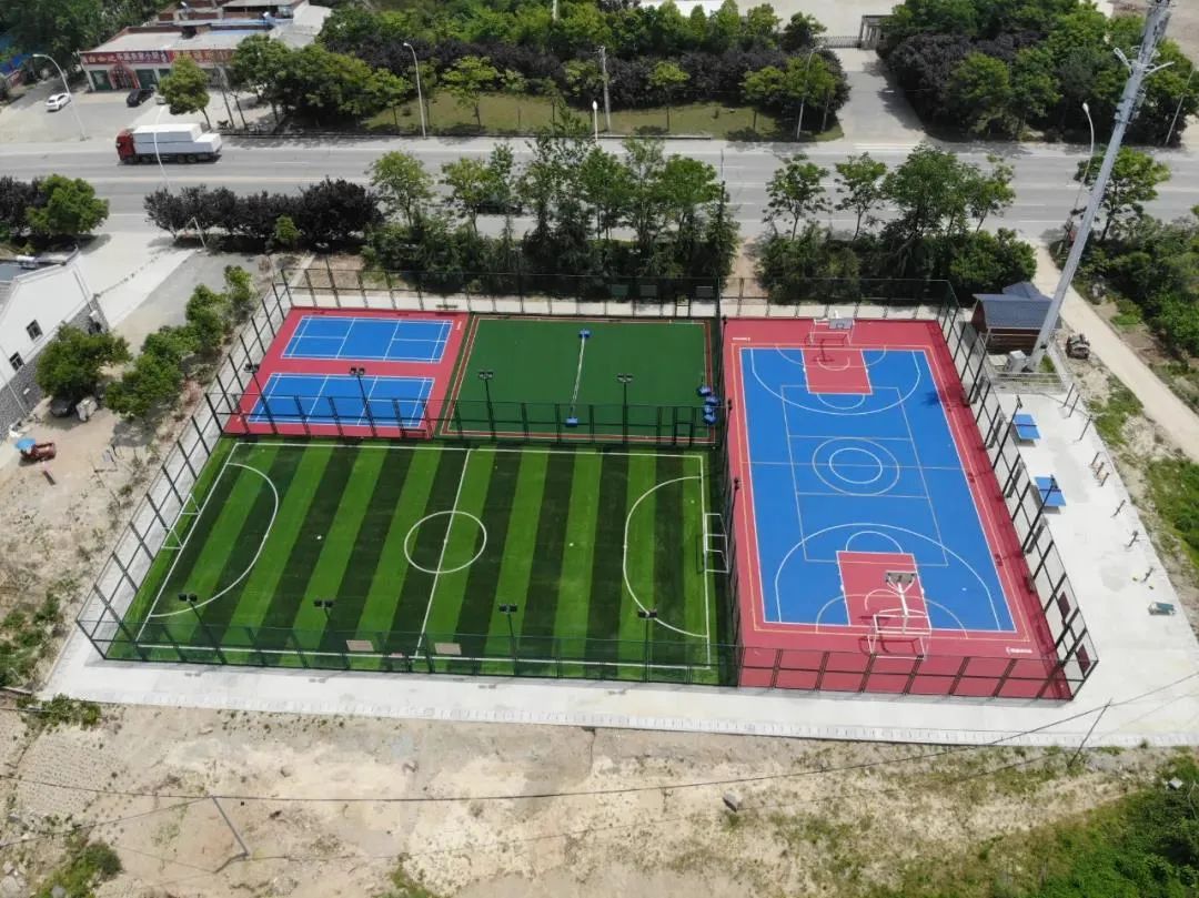 每个小区建足球场,国家要求小区建足球场