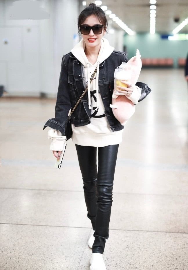 迪丽热巴杨幂穿搭,杨幂迪丽热巴穿衣风格