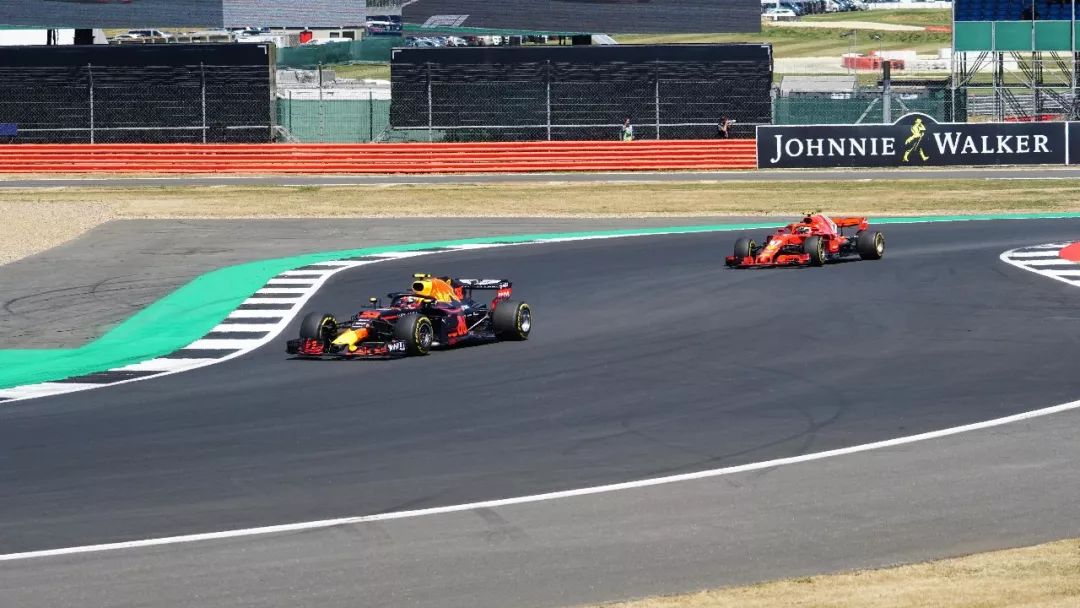 f1红牛车队阿斯顿马丁,阿斯顿马丁f1赛车队