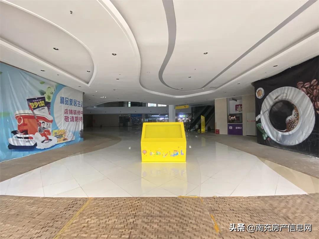 嘉陵区比较繁华商业区,商业不足