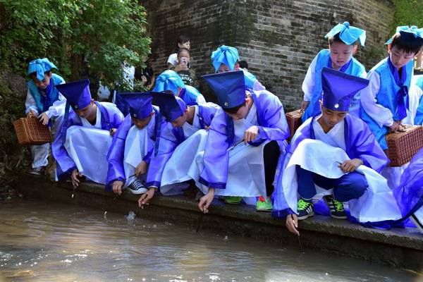 他为官造福一方却因为不愿晋升主动向皇帝告老还乡