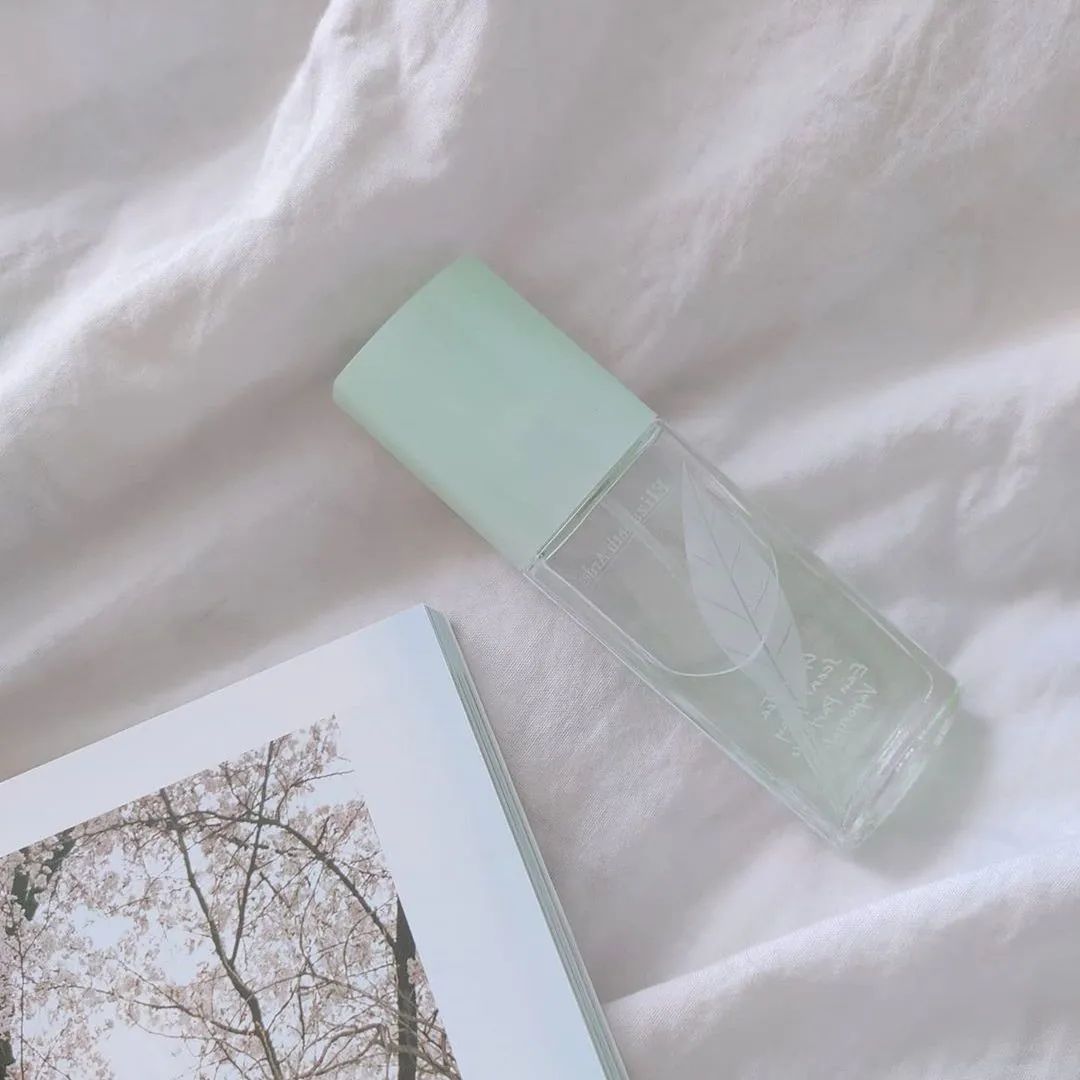 木质调的香水有哪几种比较好闻,一年四季持久木质香调香水推荐