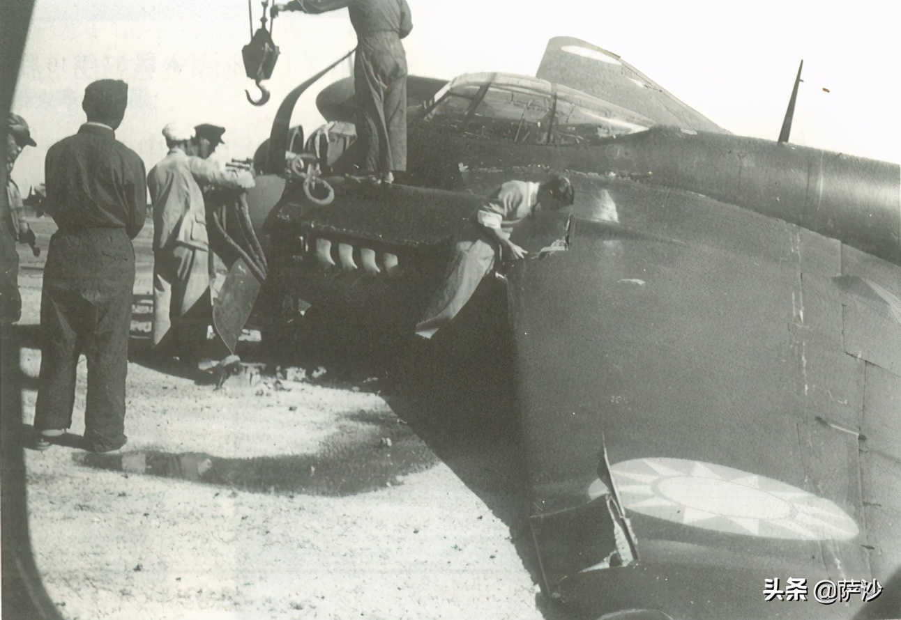 折中国战斗机,折翼战鹰战斗机