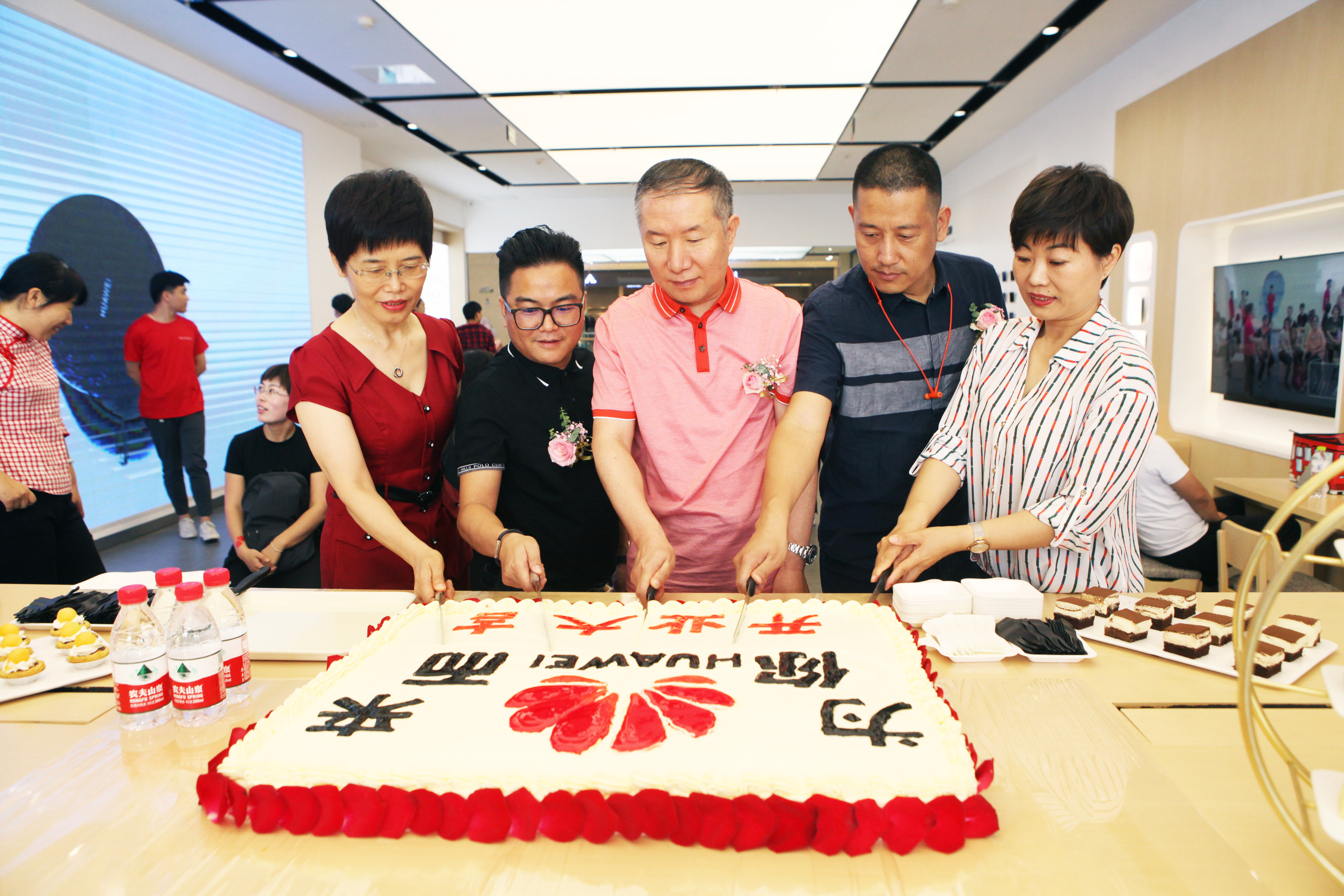 谷德广场华为,谷德广场华为智能生活馆