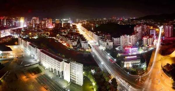 「初食·贵州」藏匿千年的未知国度，一朝问世的魔幻遵义