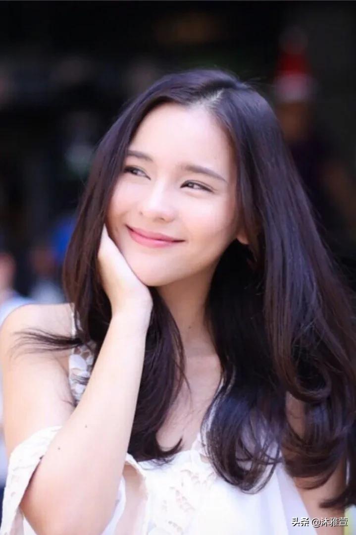 今年最火的法式穿搭,泰式女款穿搭