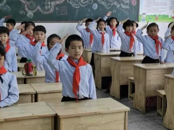 童心向党迎百年争做运动好少年,童心向党迎百年徐家井小学