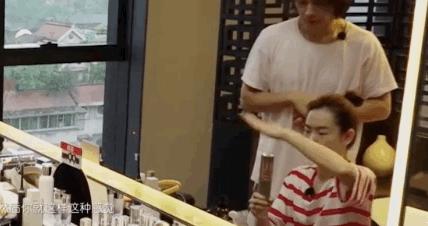 明星们去脸浮肿的方法,明星脸部水肿怎么快速消除