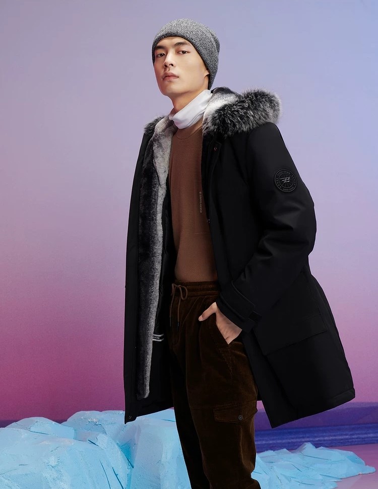 为了不让男朋友把羽绒服穿成“熊样”,我差点挤晕在海澜之家