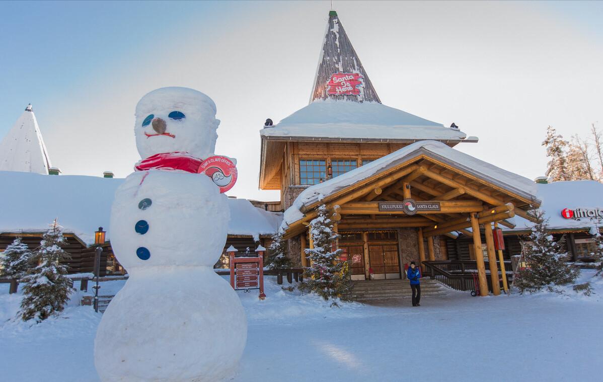 圣诞老人的故乡，芬兰500马克钞票上面缔造北欧民族史诗的大咖