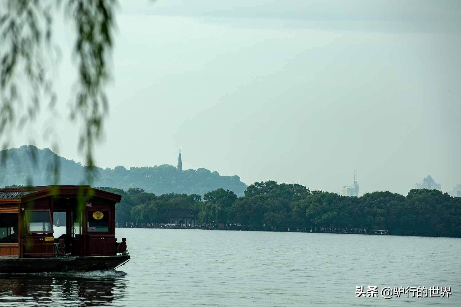 杭州西湖收费景点有哪些,杭州西湖景点的英文介绍