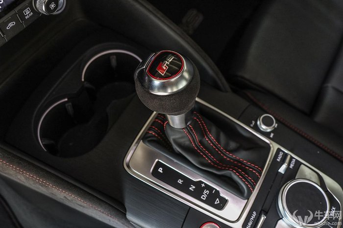 新款奥迪rs3实测,全新奥迪rs3到店测评